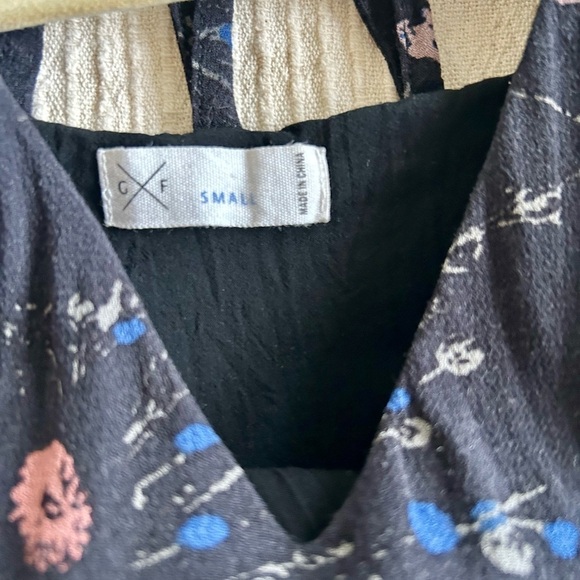 Gentle Fawn Dress - Picture 5 of 5